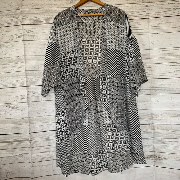 Ruff Hewn Cover up shawl NWT - Picture 1 of 5